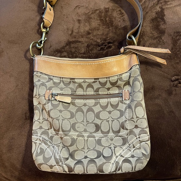 Used Coach bag - Picture 1 of 3